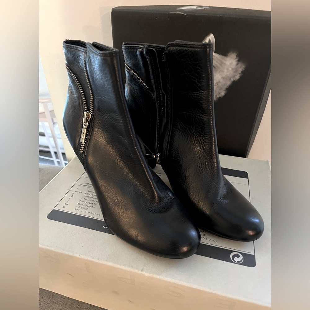 GEOX Marian Women’s Leather Ankle Boot Size 6.5 ❌